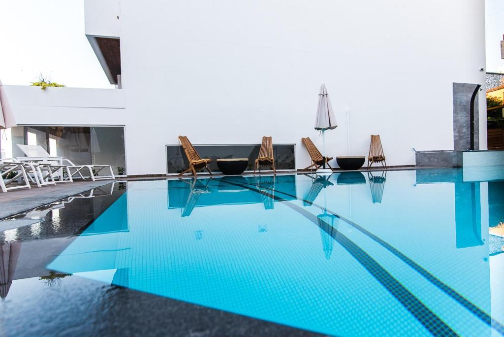 הרסוניסוס Kahlua Sea View Suites מראה חיצוני תמונה