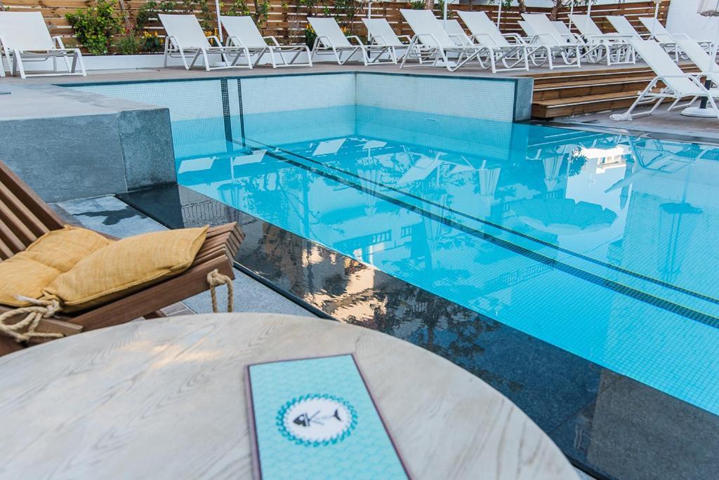הרסוניסוס Kahlua Sea View Suites מראה חיצוני תמונה